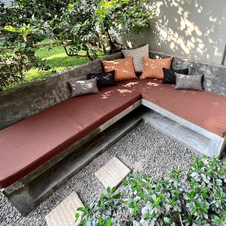 The Yard Hiriketiya Hotel Dikwella Exterior foto